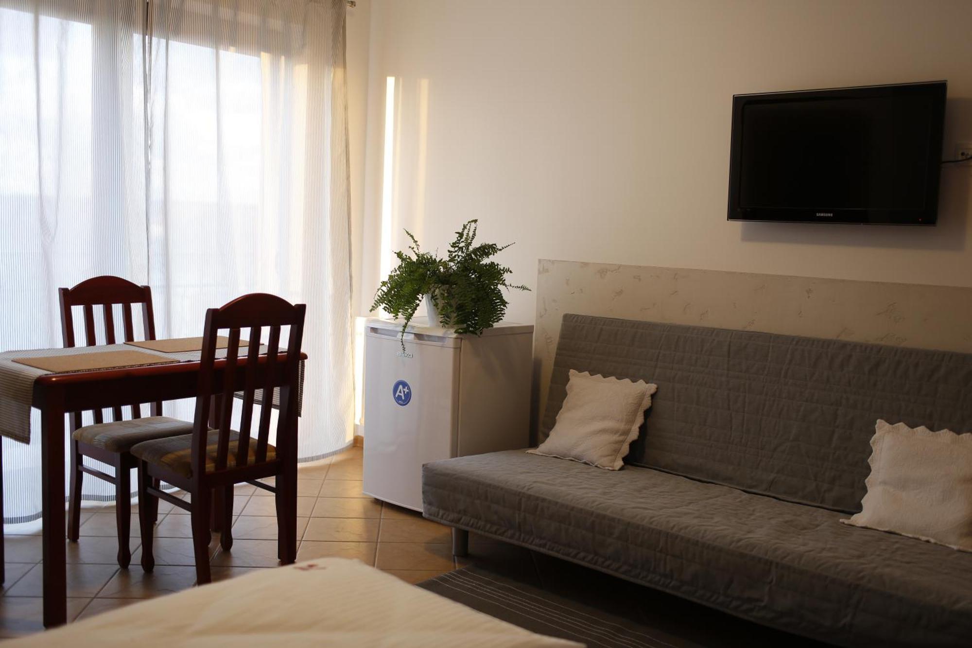 Malinowe Lato Apartment Grzybowo  Cameră foto